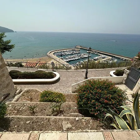 Holidaycasa Belvedere - Terrazza Sul Mare Apartment